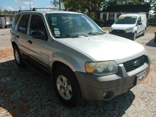 2005 Ford Escape - Image 3 of 21