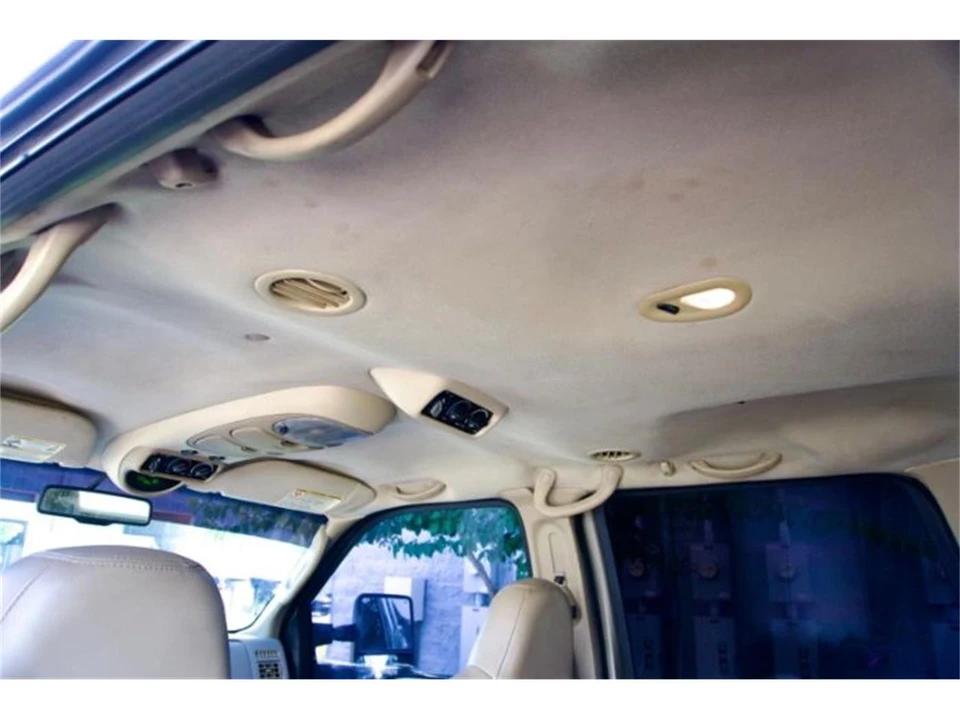 2005 Ford Excursion - Image 24 of 29