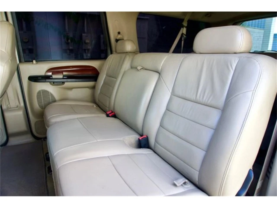 2005 Ford Excursion - Image 26 of 29