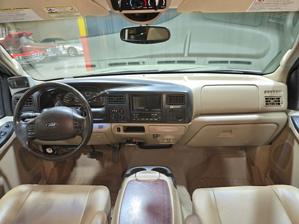 2005 Ford Excursion - Image 11 of 12