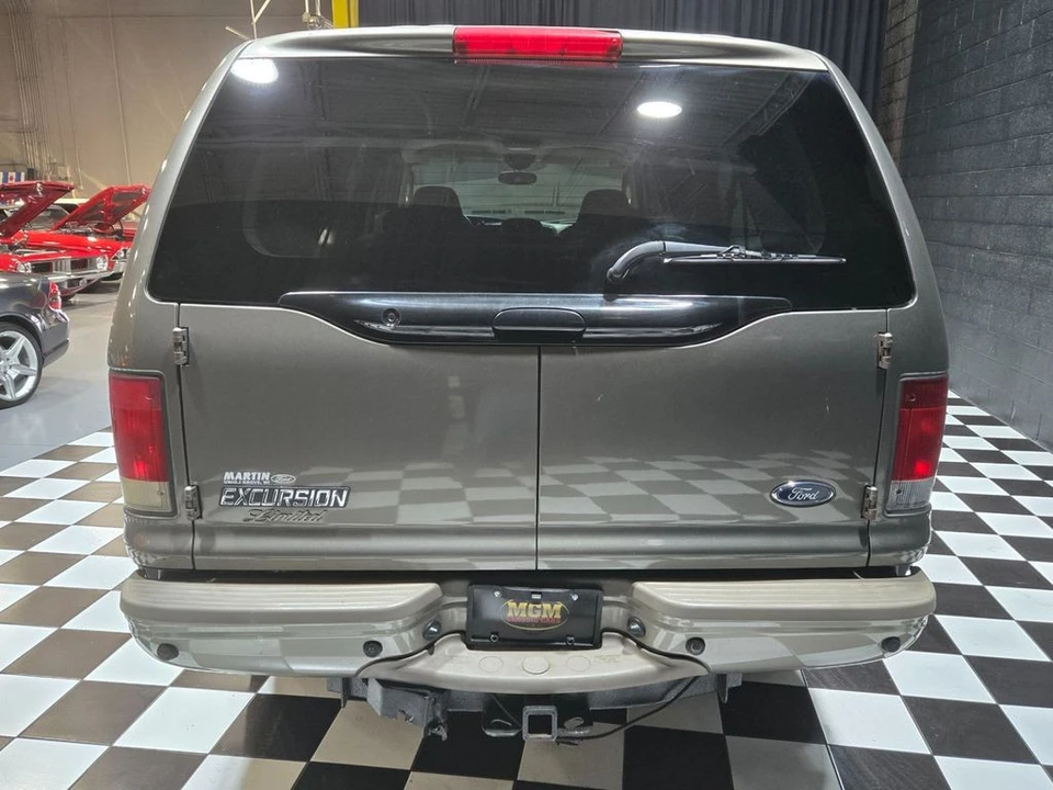 2005 Ford Excursion - Image 4 of 12