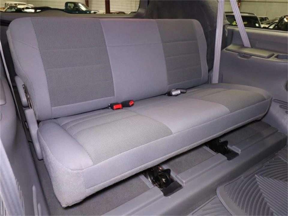 2005 Ford Excursion - Image 19 of 31