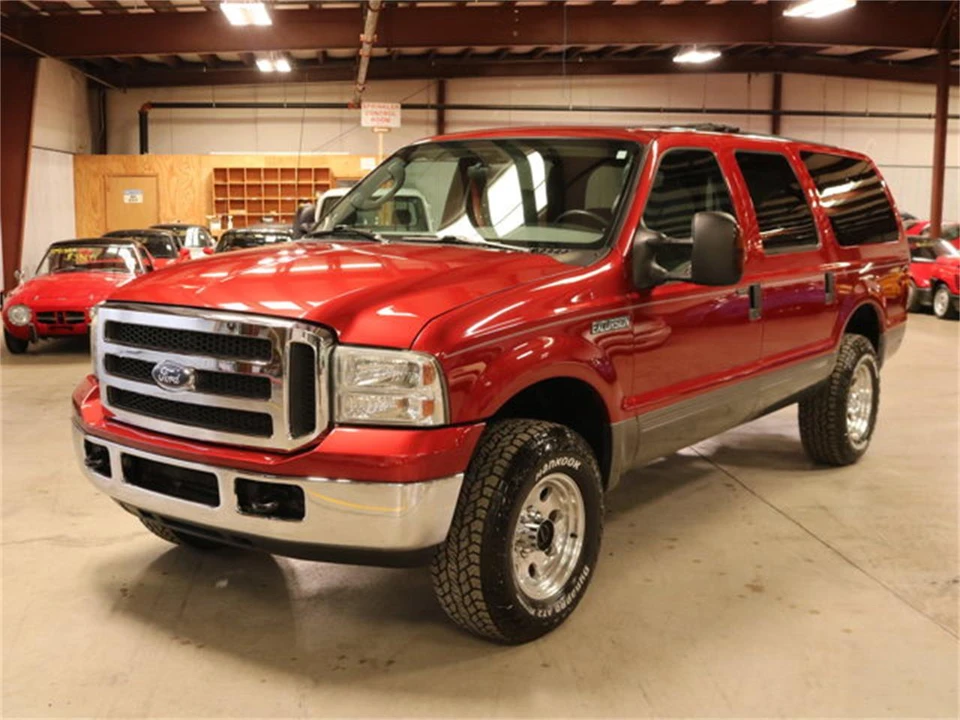 2005 Ford Excursion - Image 2 of 31