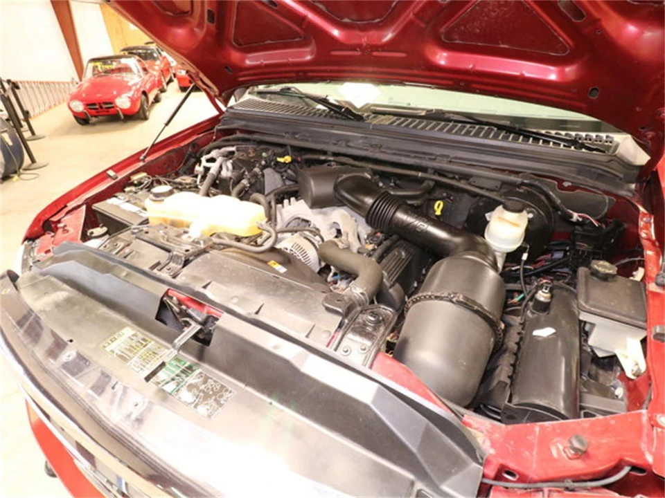 2005 Ford Excursion - Image 26 of 31