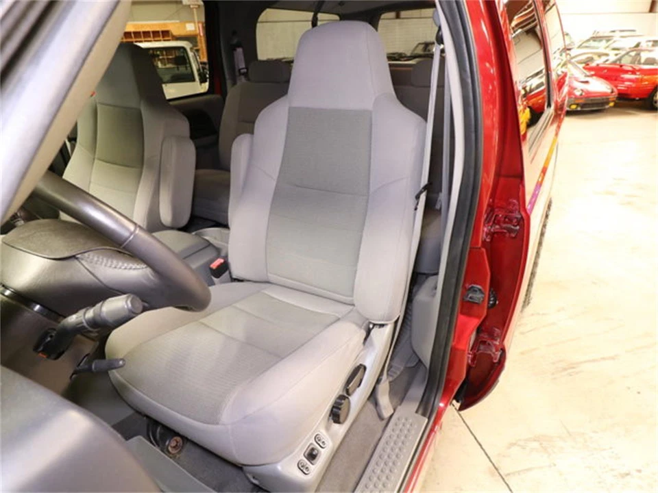 2005 Ford Excursion - Image 15 of 31