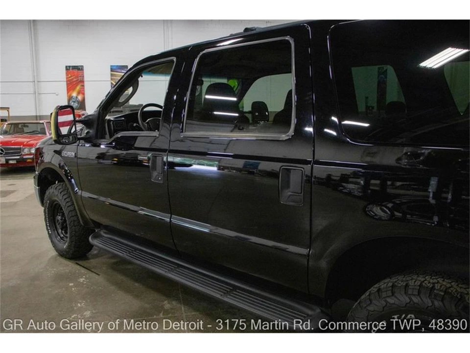 2005 Ford Excursion - Image 22 of 31