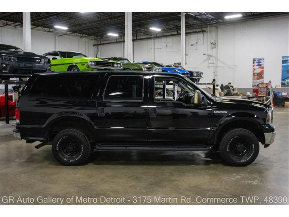 2005 Ford Excursion - Image 8 of 31