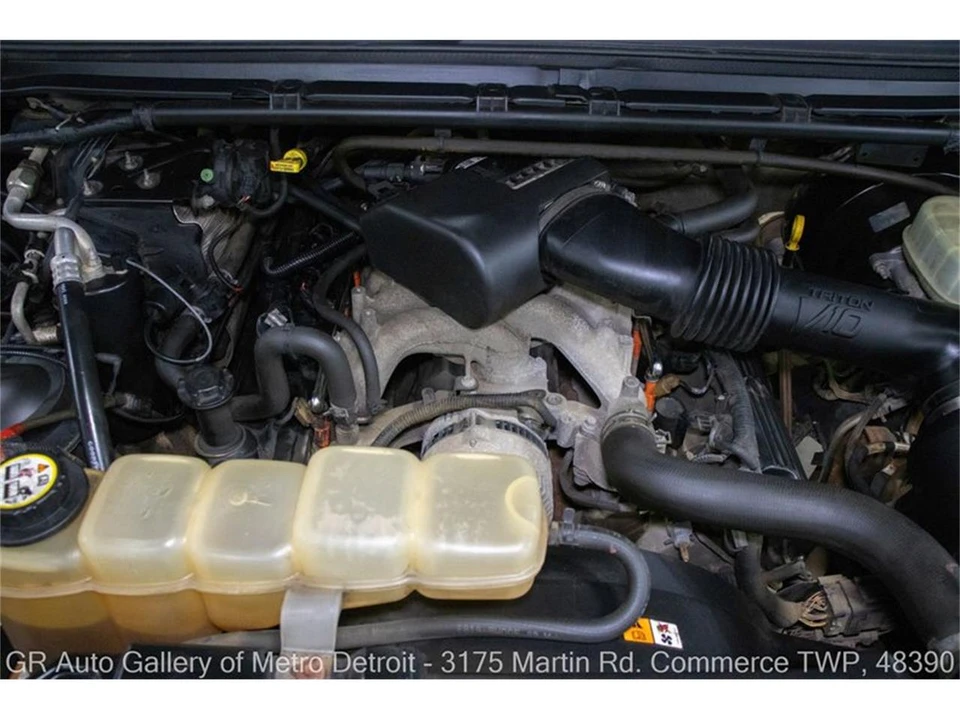 2005 Ford Excursion - Image 19 of 31