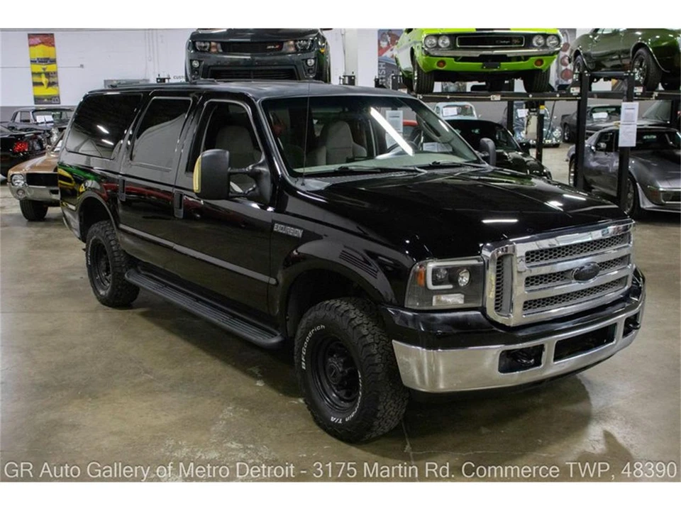 2005 Ford Excursion - Image 9 of 31