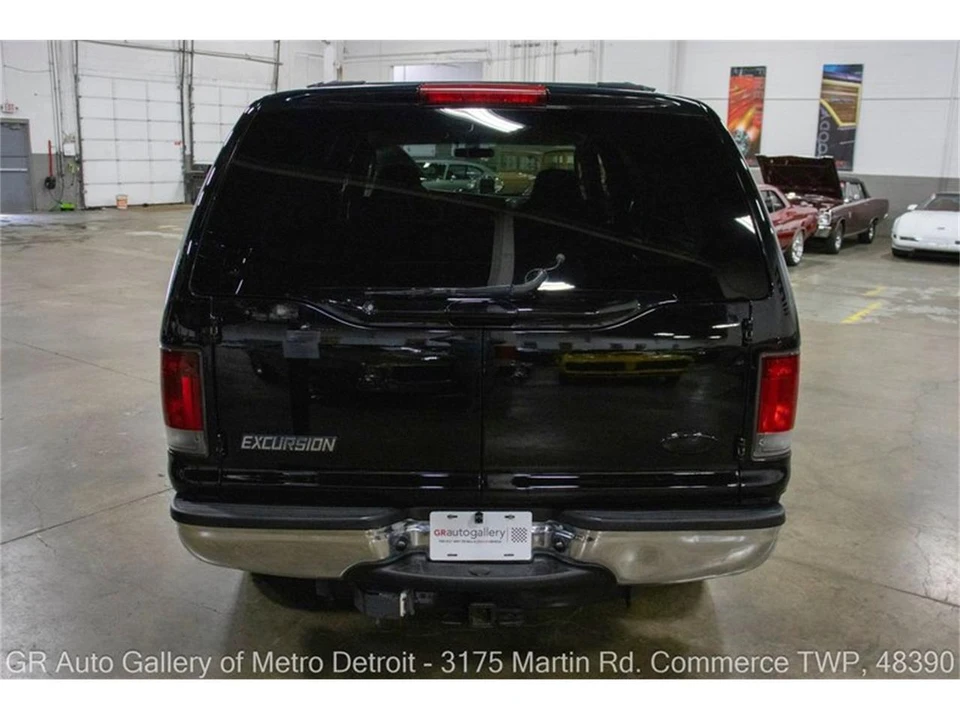 2005 Ford Excursion - Image 5 of 31
