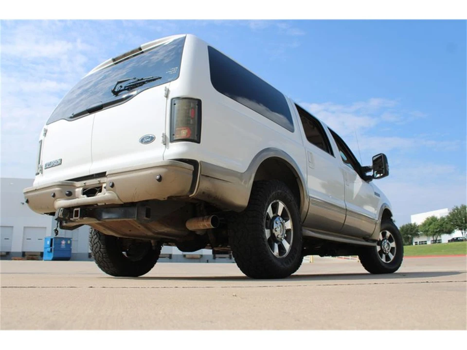 2005 Ford Excursion - Image 16 of 31