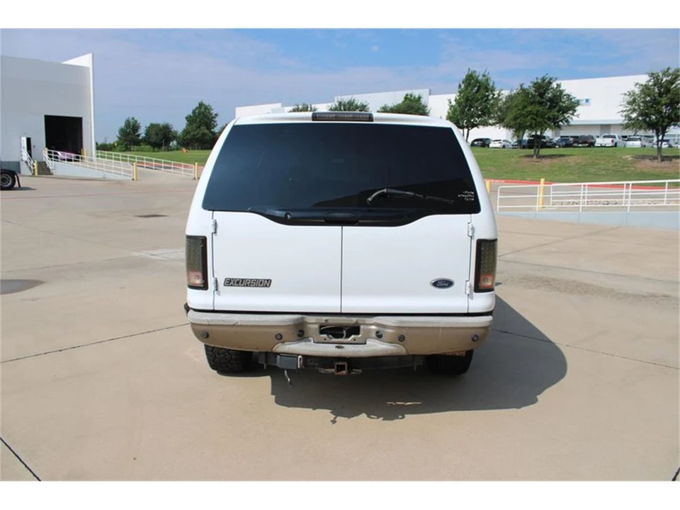 2005 Ford Excursion - Image 11 of 31