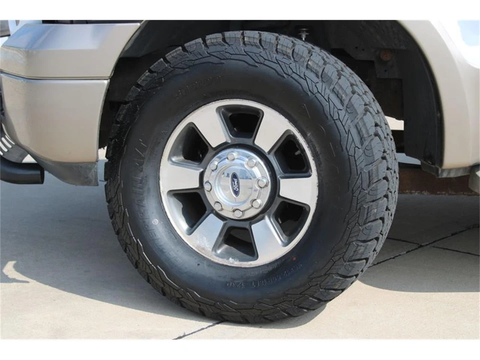 2005 Ford Excursion - Image 27 of 31