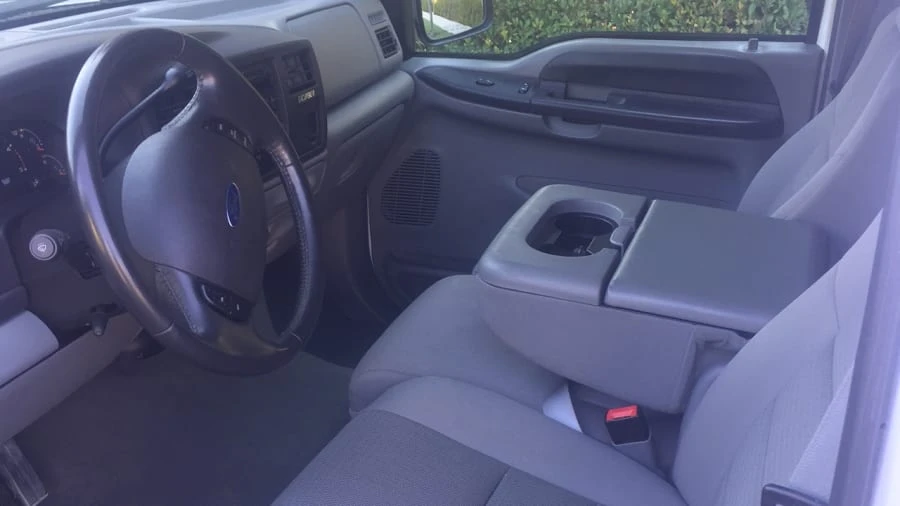 2005 Ford Excursion - Image 3 of 7