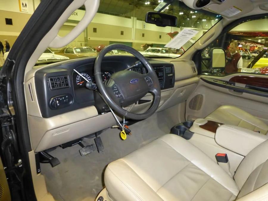2005 Ford Excursion - Image 4 of 7