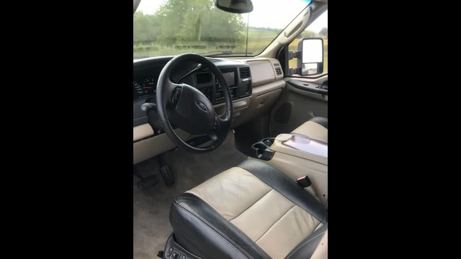 2005 Ford Excursion - Image 4 of 7