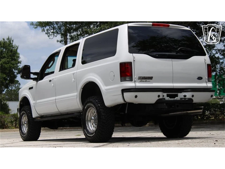 2005 Ford Excursion - Image 6 of 31