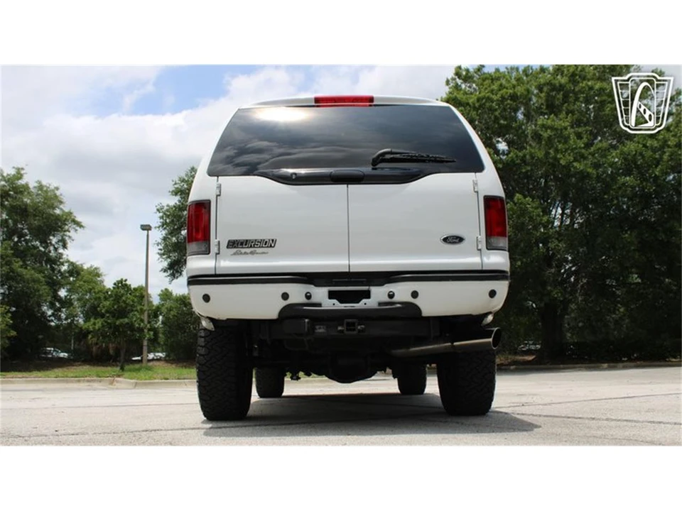 2005 Ford Excursion - Image 21 of 31