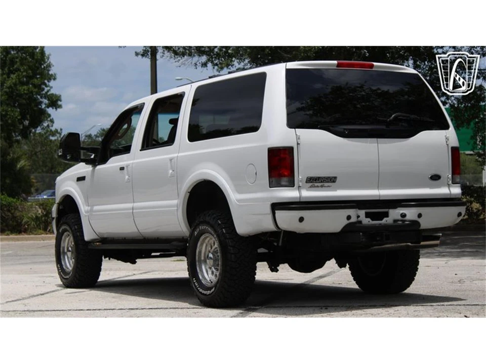 2005 Ford Excursion - Image 7 of 31