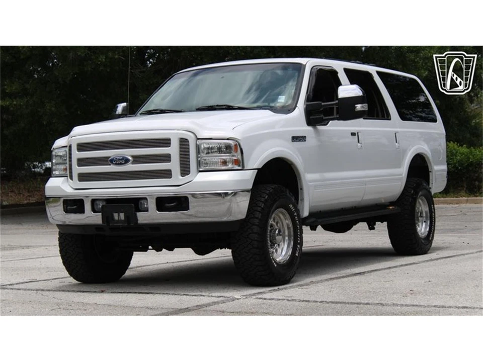 2005 Ford Excursion - Image 3 of 31