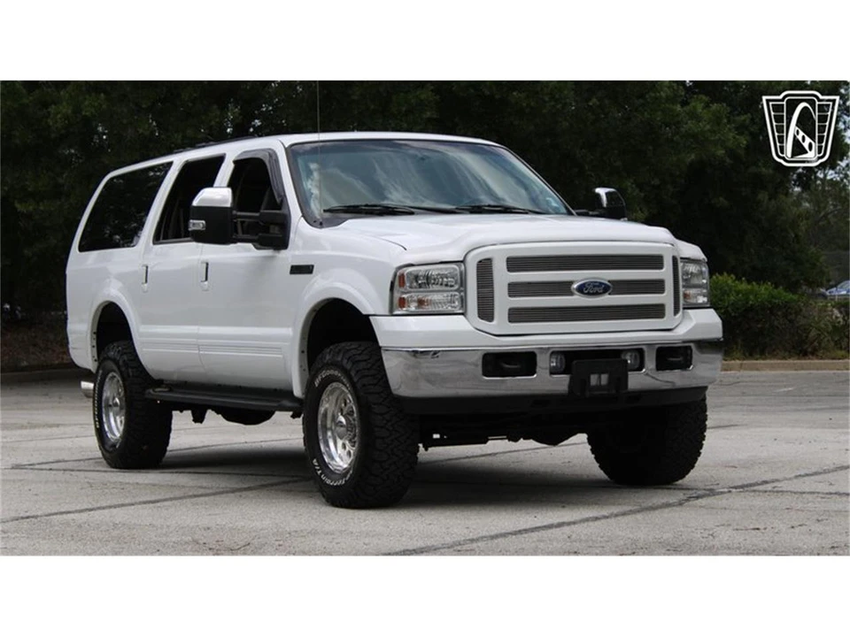 2005 Ford Excursion - Image 13 of 31