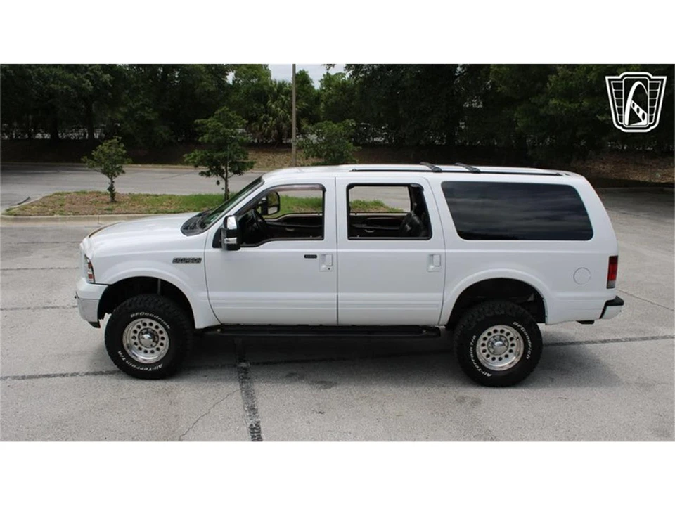 2005 Ford Excursion - Image 20 of 31