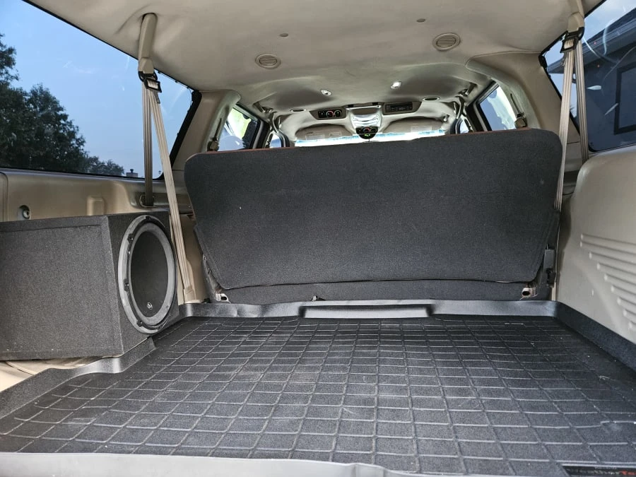 2005 Ford Excursion - Image 11 of 14