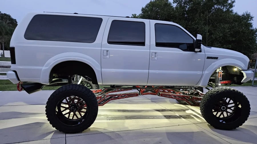2005 Ford Excursion - Image 4 of 14