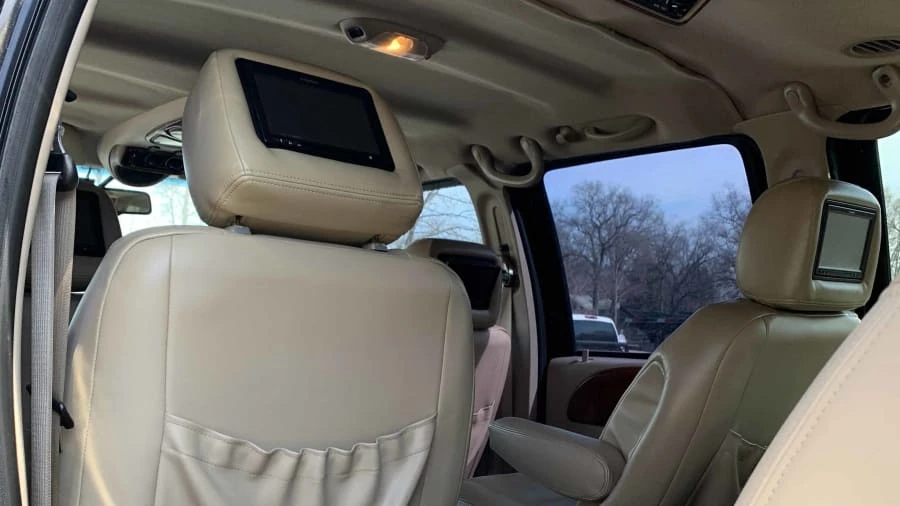 2005 Ford Excursion - Image 6 of 9