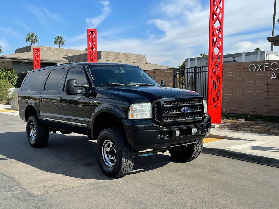 2005 Ford Excursion - Image 9 of 20