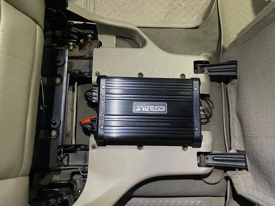 2005 Ford Excursion - Image 17 of 20