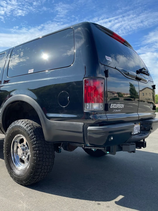 2005 Ford Excursion - Image 8 of 20