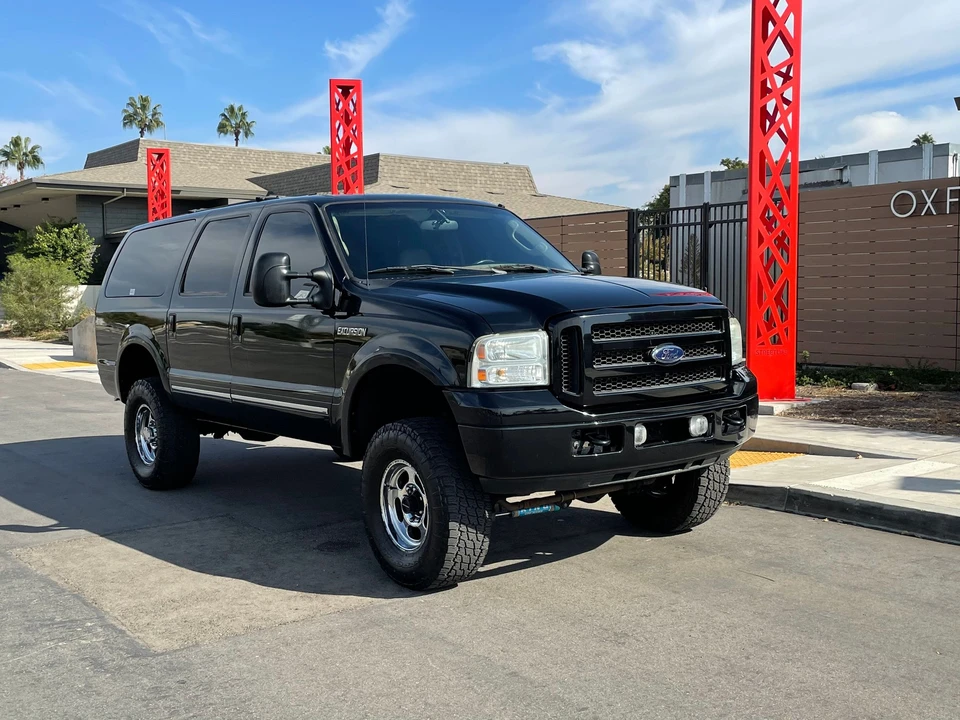2005 Ford Excursion - Image 13 of 20