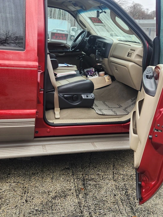 2005 Ford Excursion - Image 9 of 14