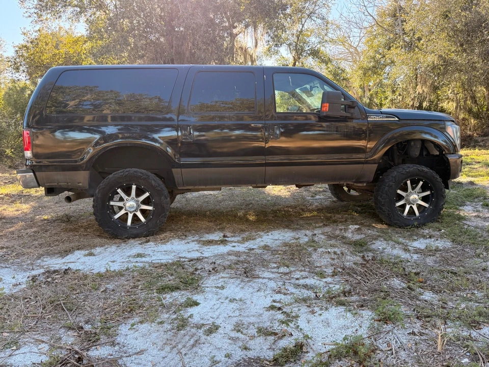 2005 Ford Excursion - Image 6 of 21