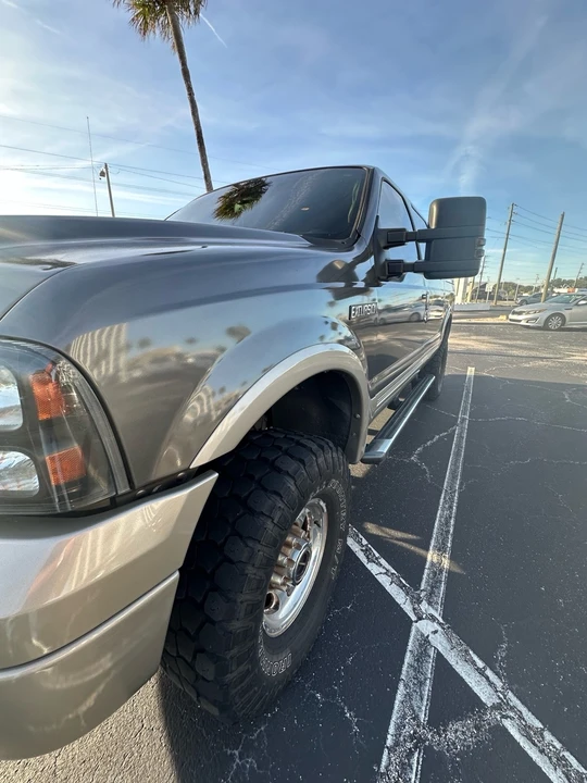2005 Ford Excursion - Image 13 of 21