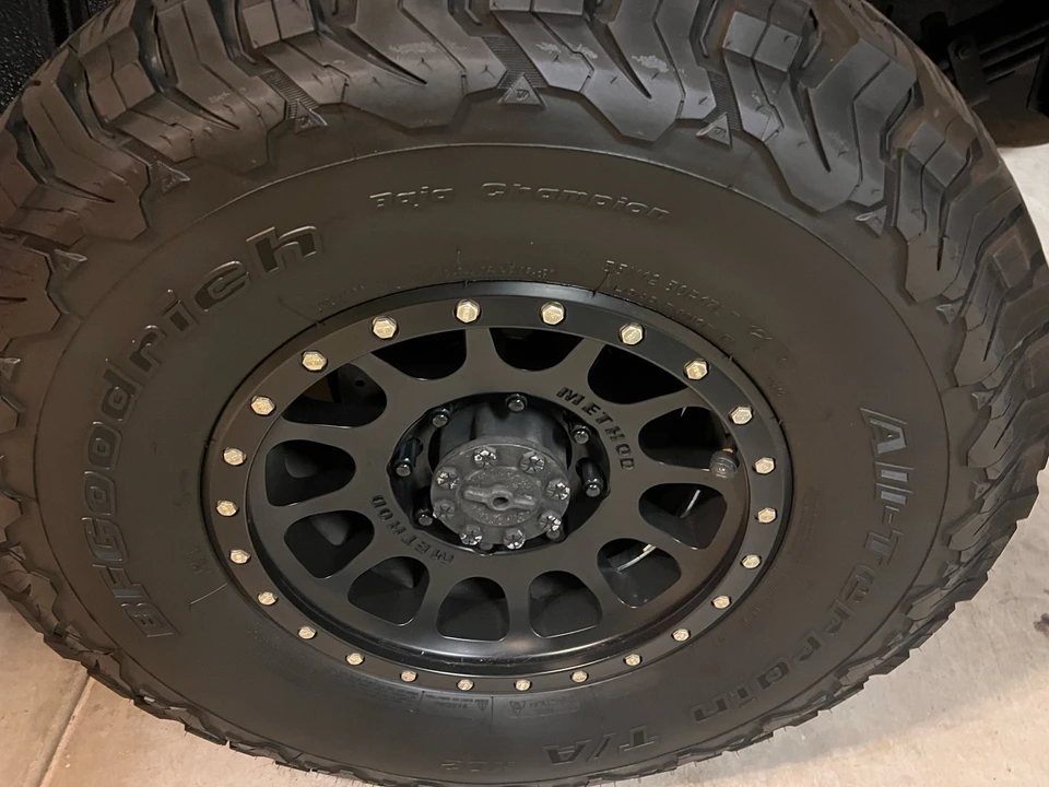 2005 Ford Excursion - Image 10 of 21