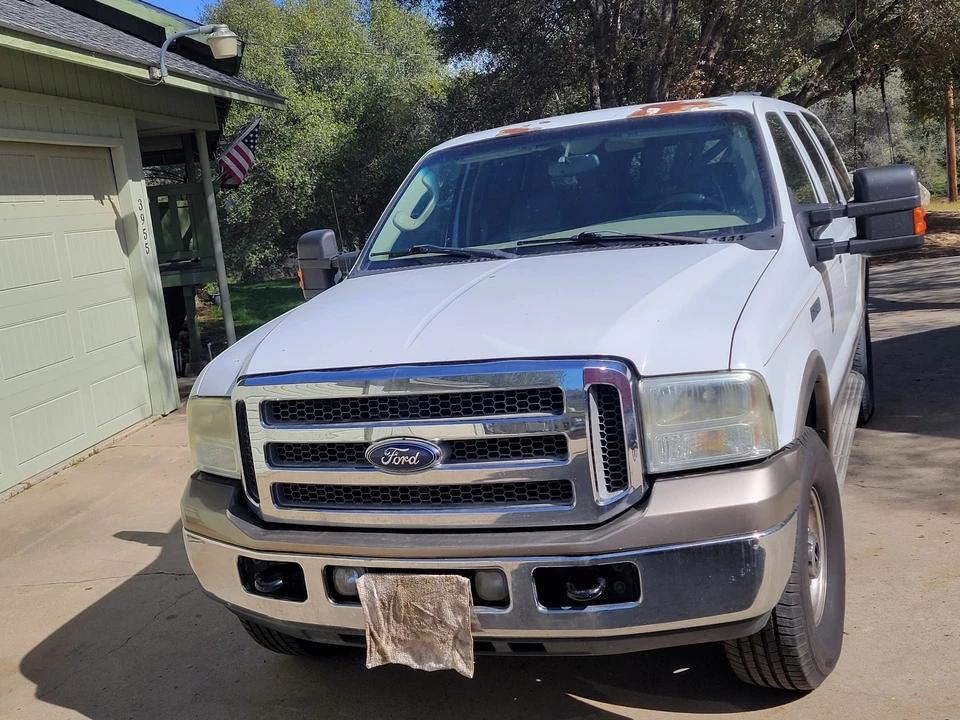 2005 Ford Excursion - Image 11 of 21