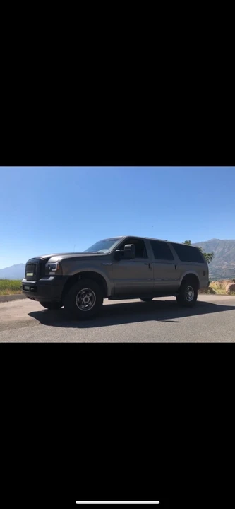 2005 Ford Excursion - Image 9 of 13