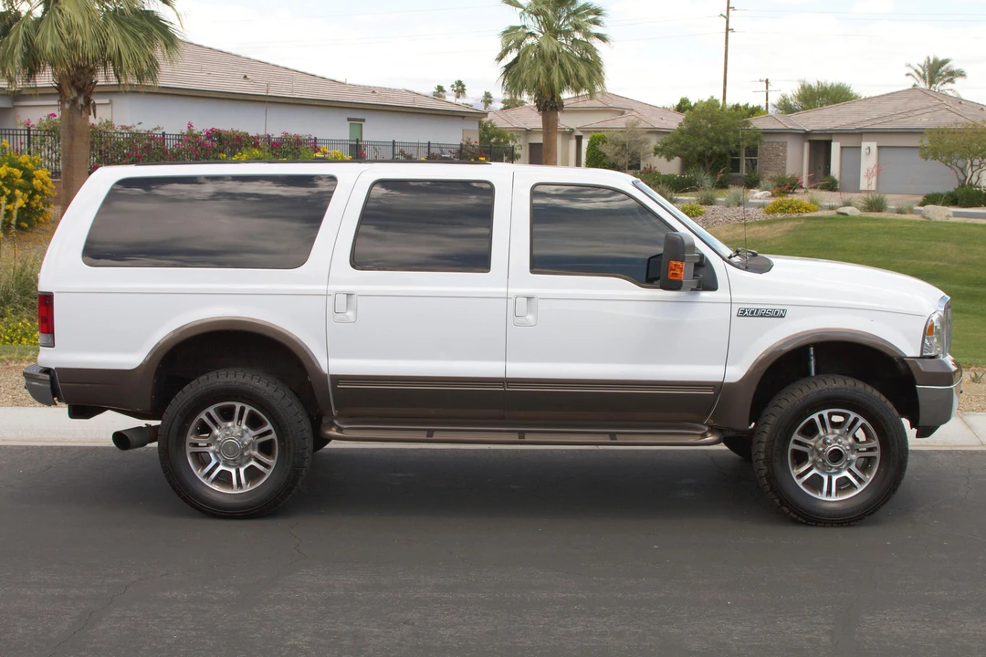 2005 Ford Excursion - Image 3 of 31