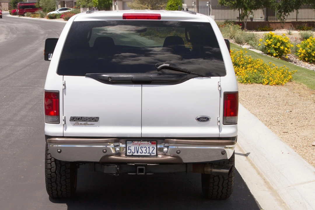 2005 Ford Excursion - Image 5 of 31