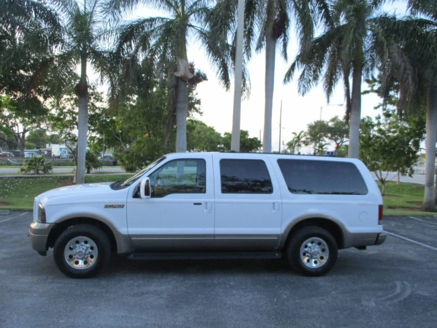 2005 Ford Excursion - Image 2 of 6