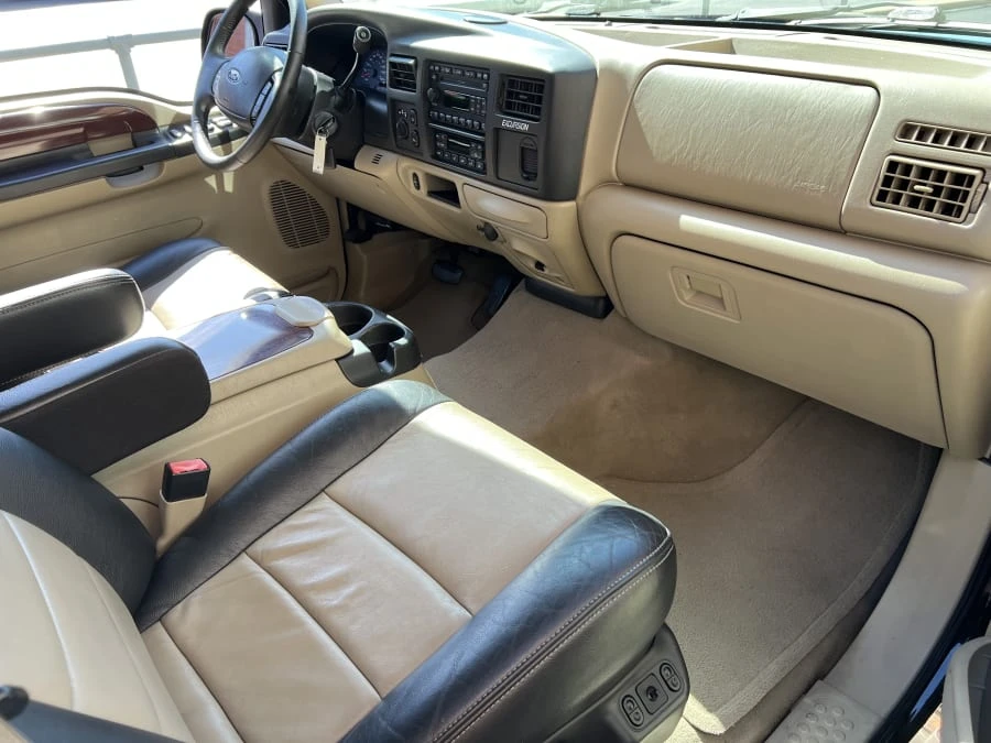 2005 Ford Excursion - Image 7 of 10