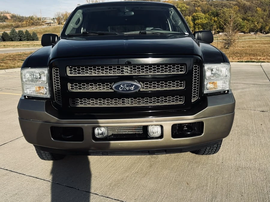 2005 Ford Excursion - Image 8 of 31