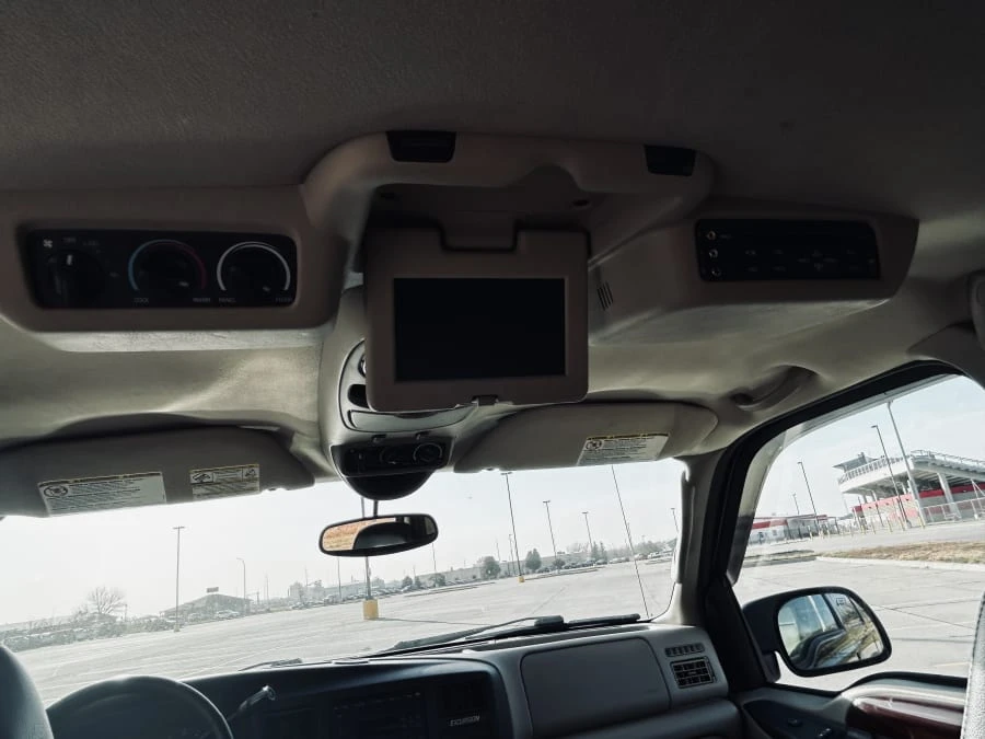2005 Ford Excursion - Image 31 of 31