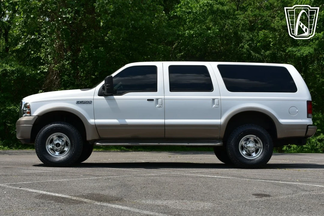 2005 Ford Excursion - Image 9 of 12