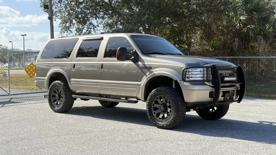 2005 Ford Excursion - Image 6 of 26