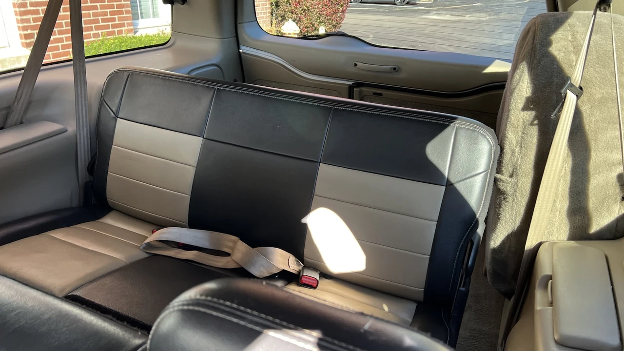 2005 Ford Excursion - Image 6 of 10