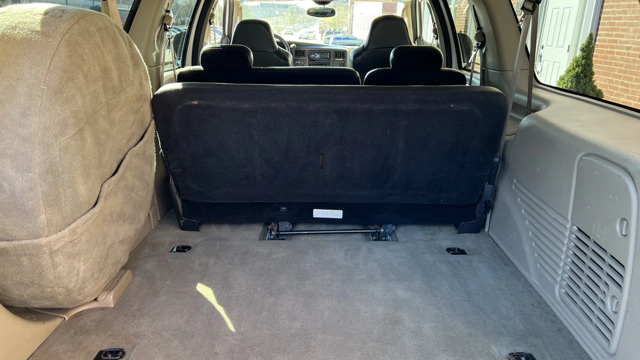2005 Ford Excursion - Image 7 of 10
