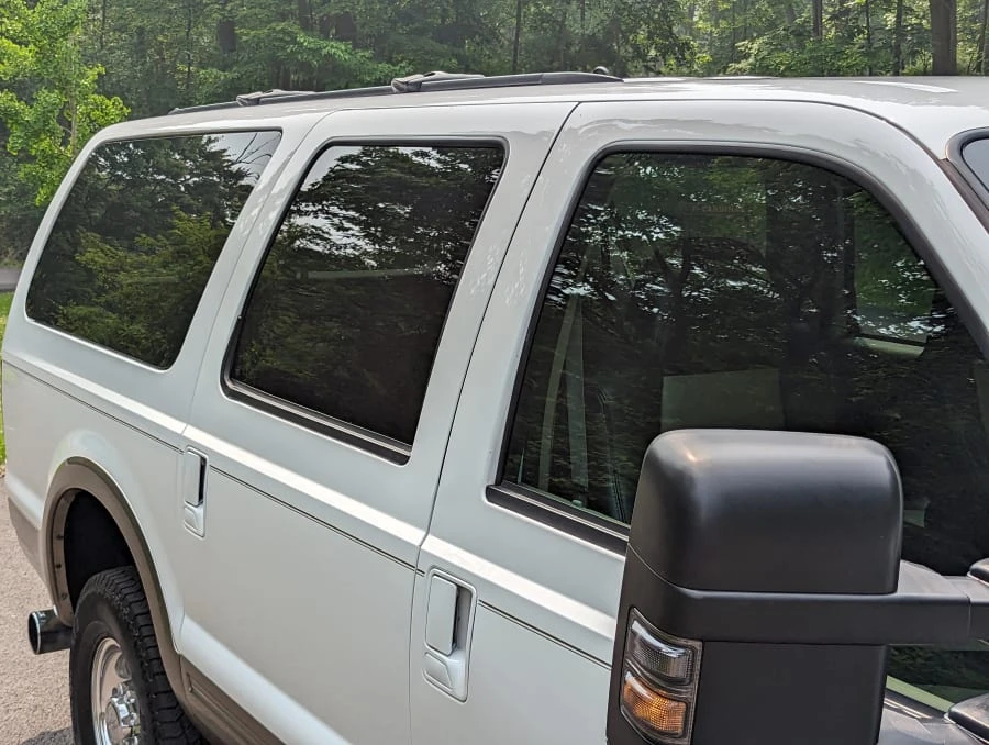 2005 Ford Excursion - Image 9 of 31